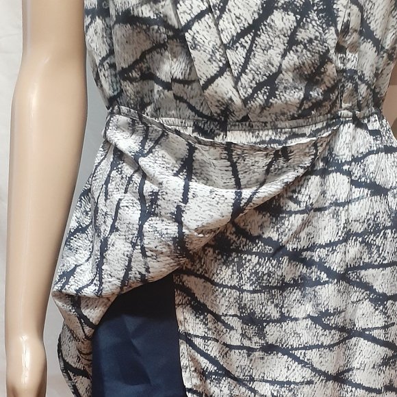 Wrap Dress - Picture 6 of 9